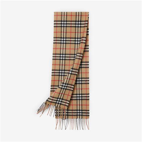 burberry scarf pilling|Burberry cashmere scarf reviews.